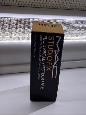 BNIB • 2/$25 MAC Studio Fix Fluid Foundation NC27 - Matte Finish